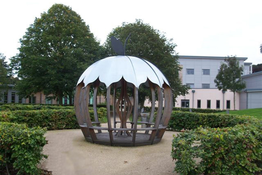 Kingsway gazebo sculpture